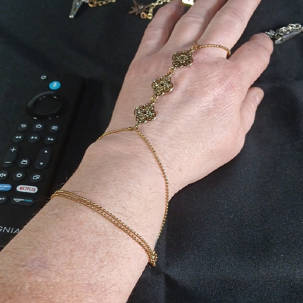 Gold Hand Chain Bracelet with Floral Links - Women Jewelry - Picture 1 of 3